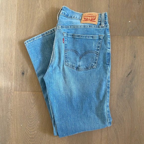 Levi’s Boyfriend Fit Jeans - Picture 2 of 11